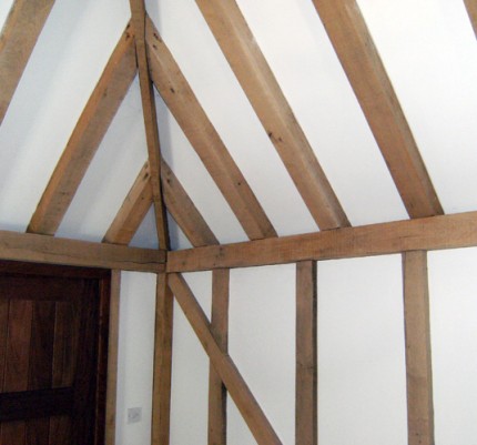 Reclaimed oak beams for Croydon