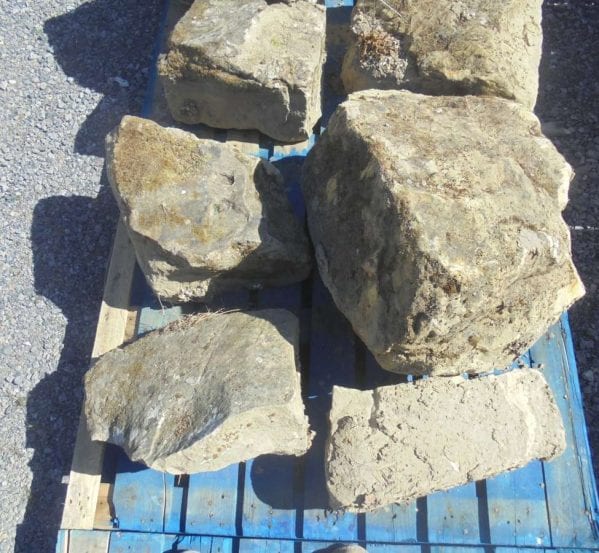 Large Medium Reclaimed Feature Stone