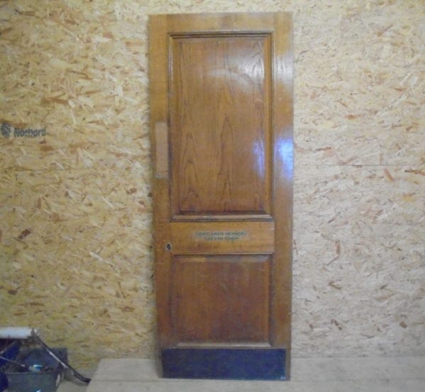 Wentworth Oak 2 Panel Door 'Changing Room'