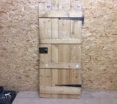 Tall Stripped Ledge & Brace Door