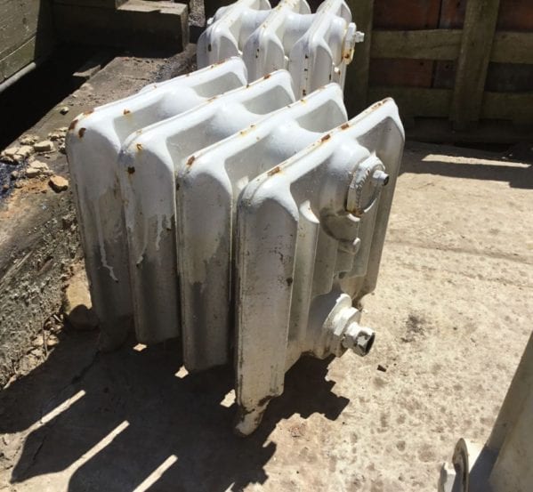 Reclaimed Low Standing Cast Iron Duchess Radiator 4 Sections