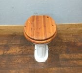 Ribbed Toilet & Pale Seat