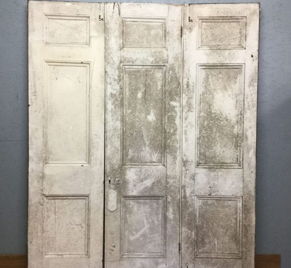 Victorian 2 Panel Tri-folding Doors