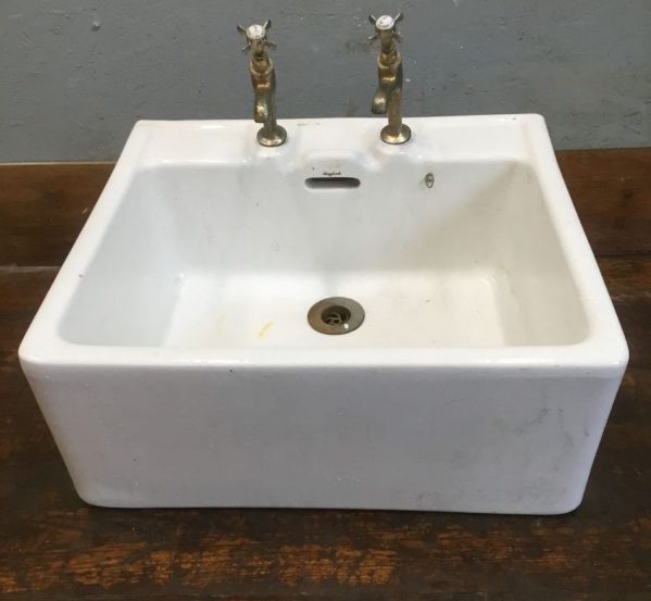 Butler Sink With Taps