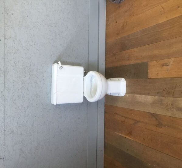 Toilet + Cistern