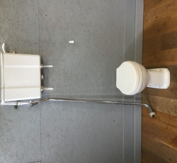 Complete Toilet With Cistern