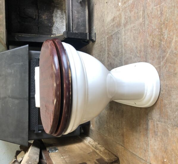 Wooden Seat Ceramic Toilet