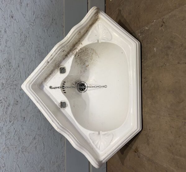Corner Ceramic Sink with Bracket
