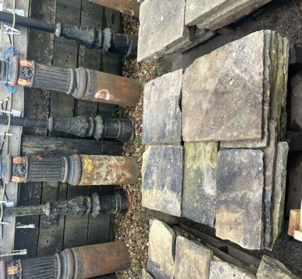 Reclaimed Cotswold Paivng Slabs