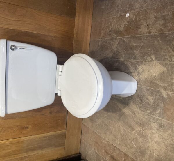 "Twyfords" Toilet and Cistern