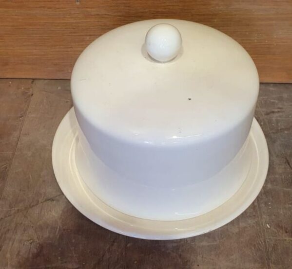 Reclaimed Ivory Cake Stand