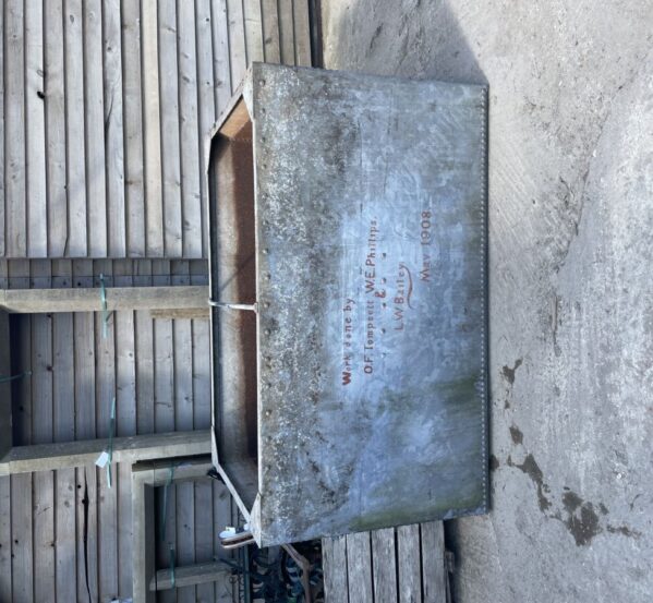 Extra Large Galvanised Water Tank