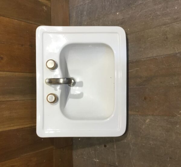 Gold Rimed Taps With Large Sink