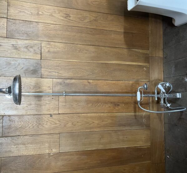Tall Shower Head with Telephone Taps