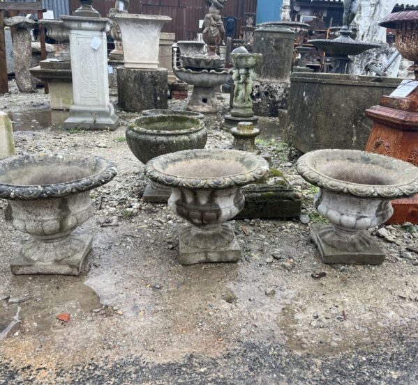Set of Beautiful Small Urns