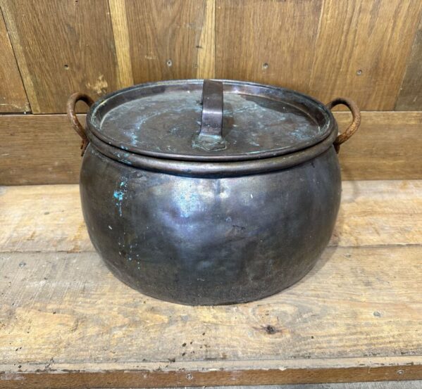 Large Copper Pot with Lid