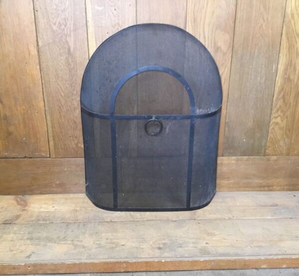 Arched Fire Guard With Handle