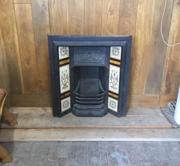 Nice Tiled Fire insert In Great Condition