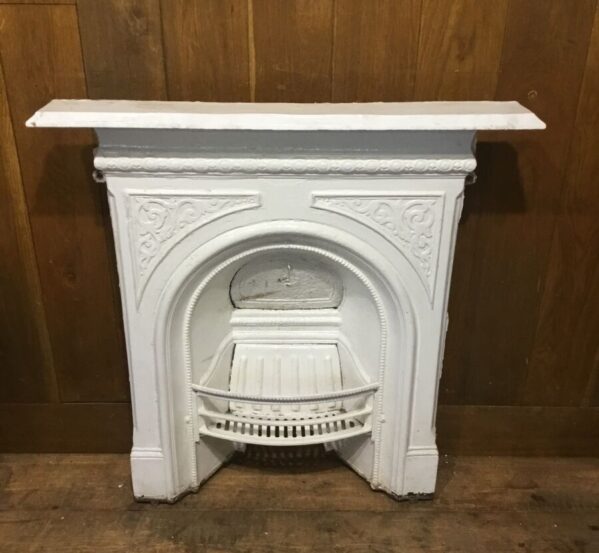 White Painted Insert With Mantle