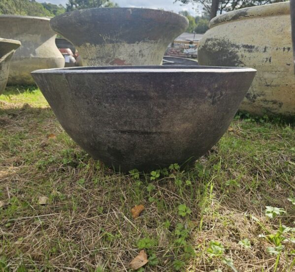 Nice Round Dark Grey Clay Pot
