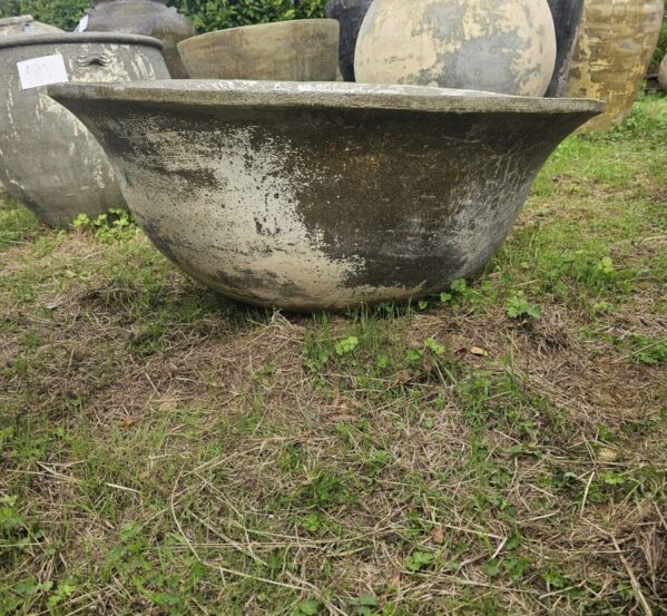 Shallow Round Clay Pot
