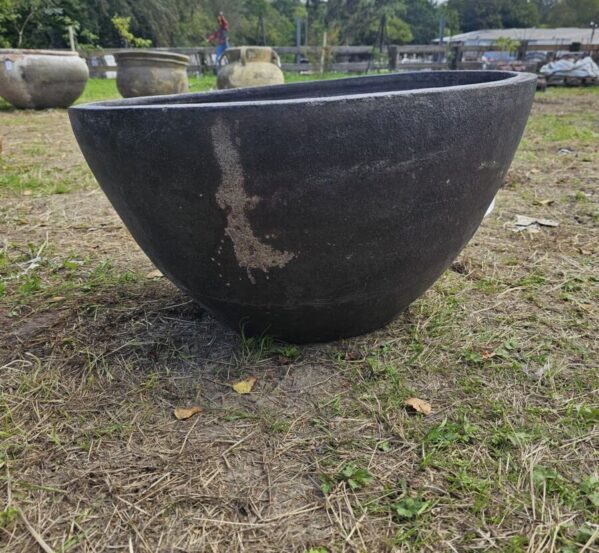 Small Round Dark Grey Clay Pot