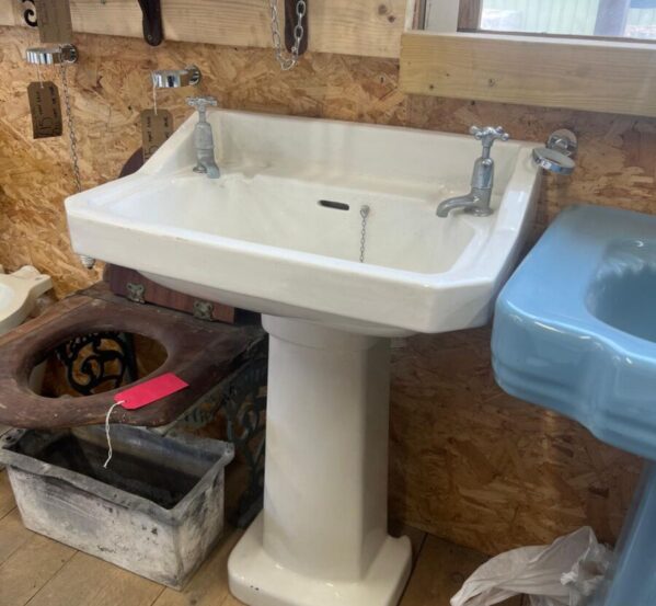 Vintage Edwardian Style Ceramic Basin & Fluted Pedestal Sink